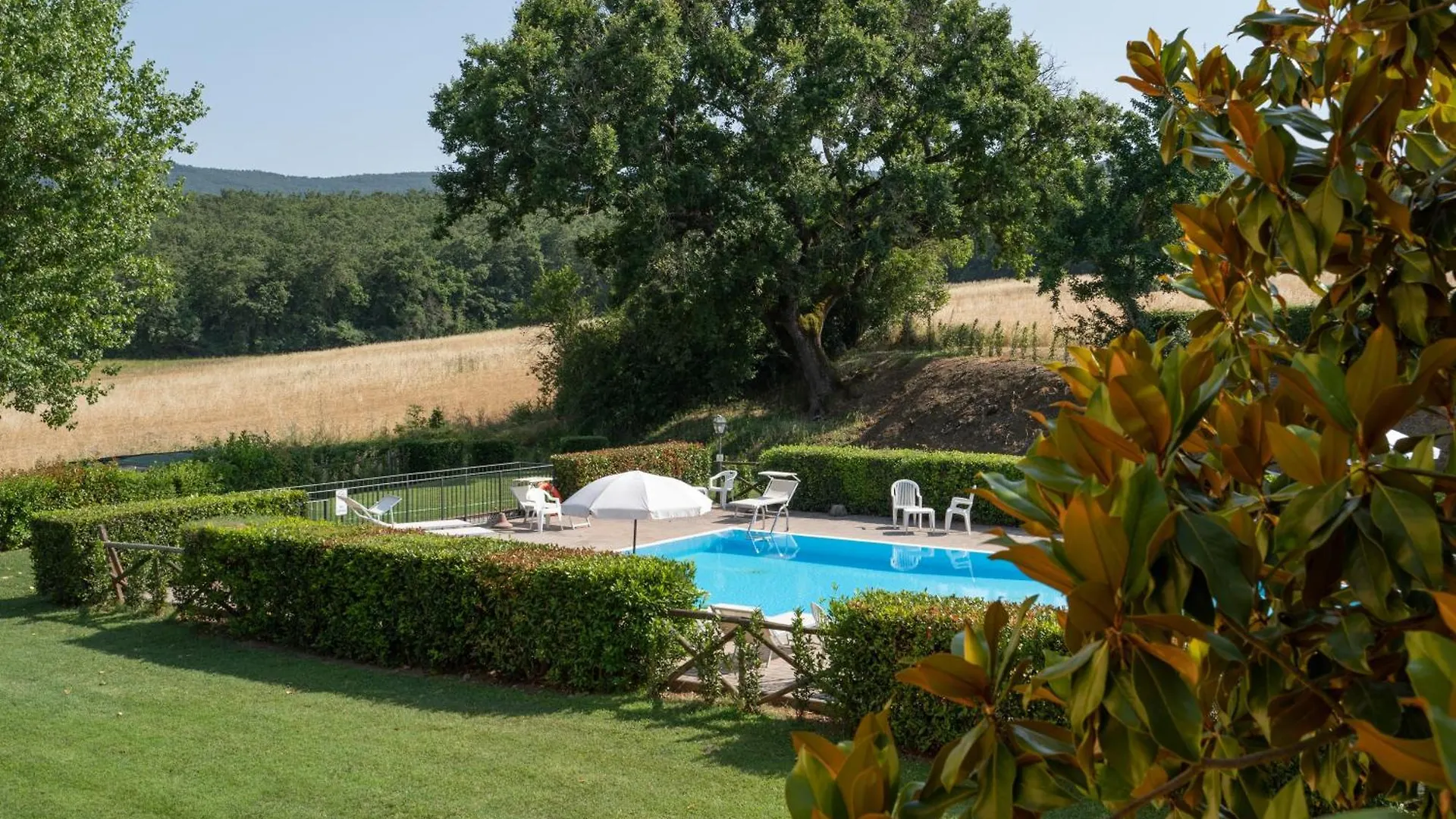 Ground Floor Apartment With Pool View Gazebo Pievescola