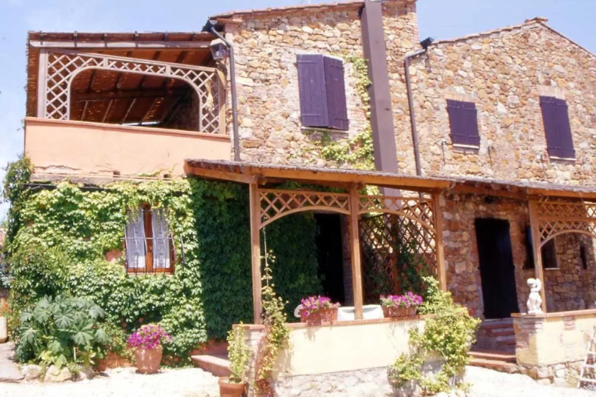 Ground Floor Apartment With Pool View Gazebo Pievescola